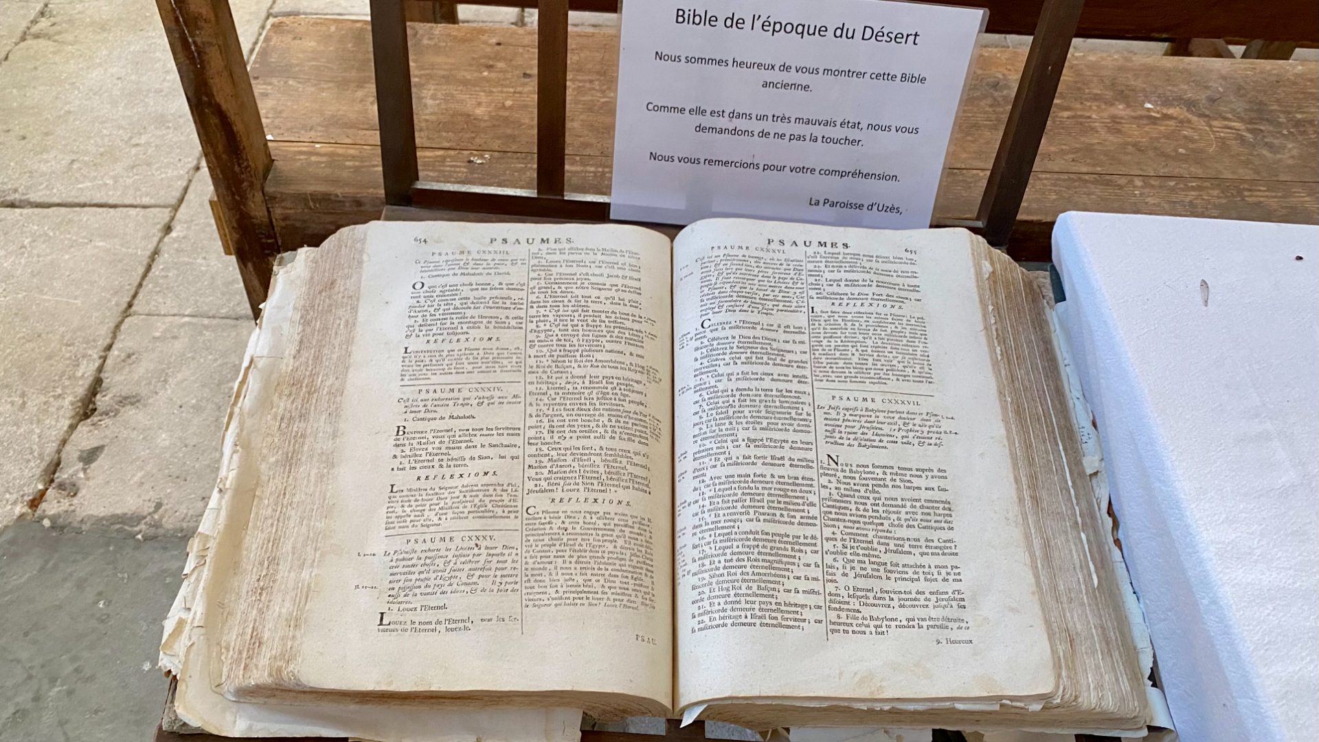 Temple de Lussan - Bible de l'époque du Désert
